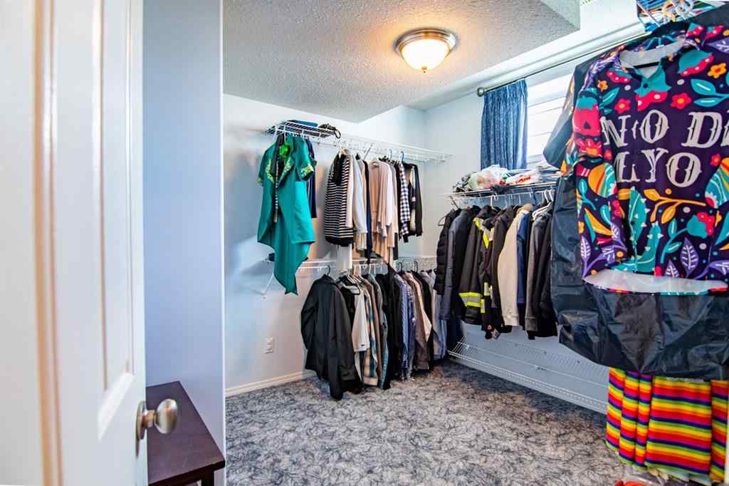 MLS® A2260856 - 8 Oswald Close  in Oriole Park West Red Deer, Residential