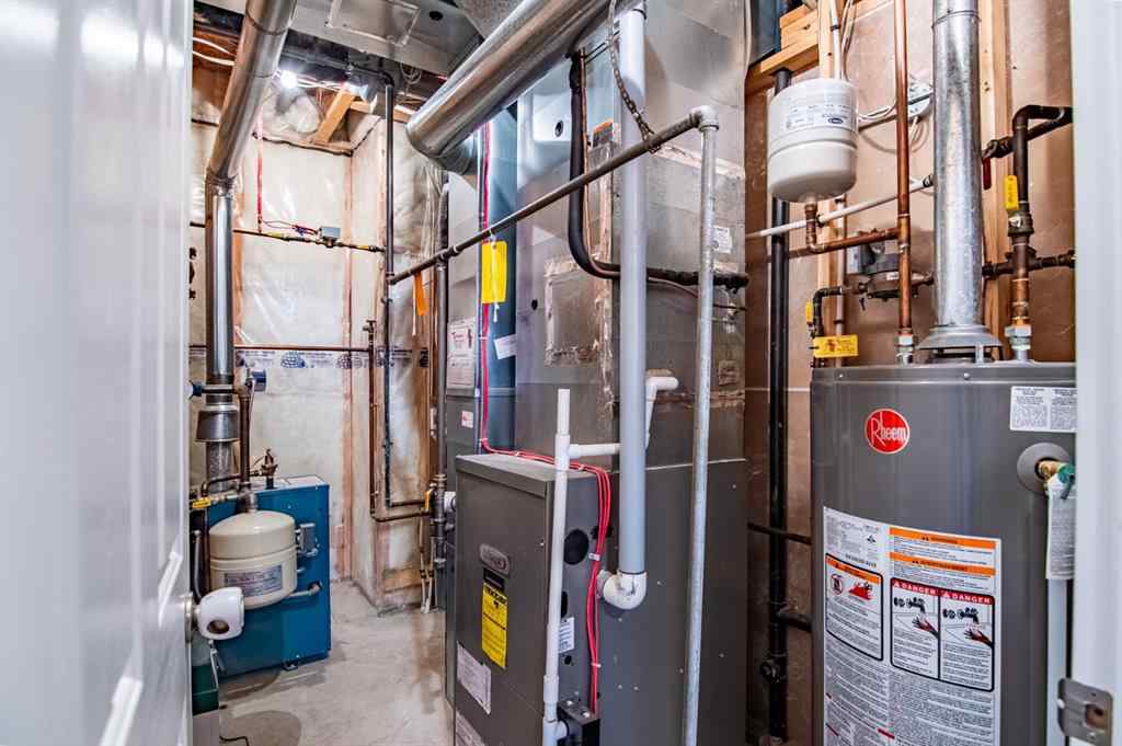 MLS® A2260856 - 8 Oswald Close  in Oriole Park West Red Deer, Residential