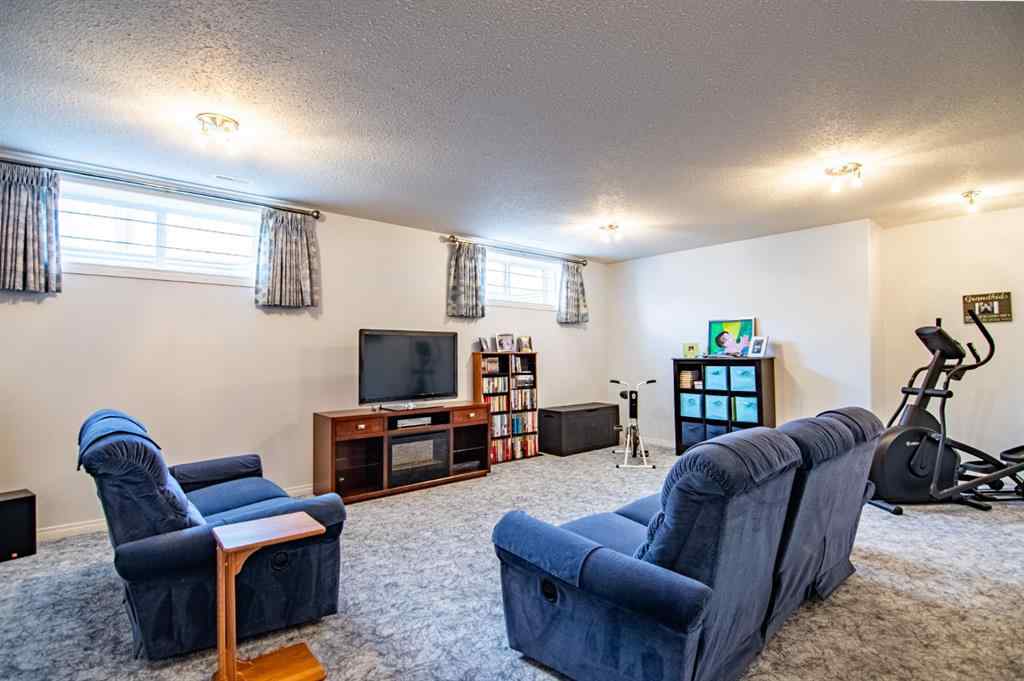 MLS® A2260856 - 8 Oswald Close  in Oriole Park West Red Deer, Residential