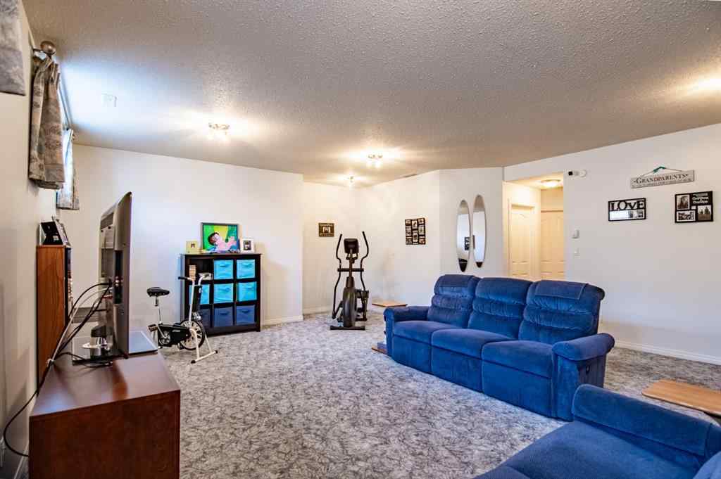 MLS® A2260856 - 8 Oswald Close  in Oriole Park West Red Deer, Residential