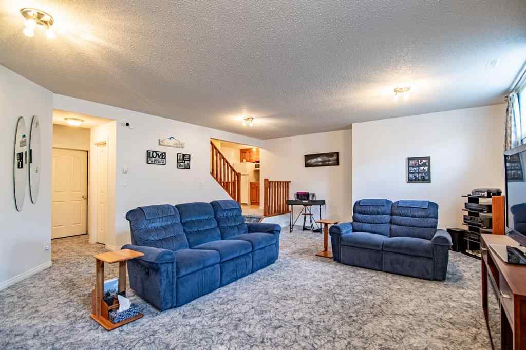 MLS® A2260856 - 8 Oswald Close  in Oriole Park West Red Deer, Residential