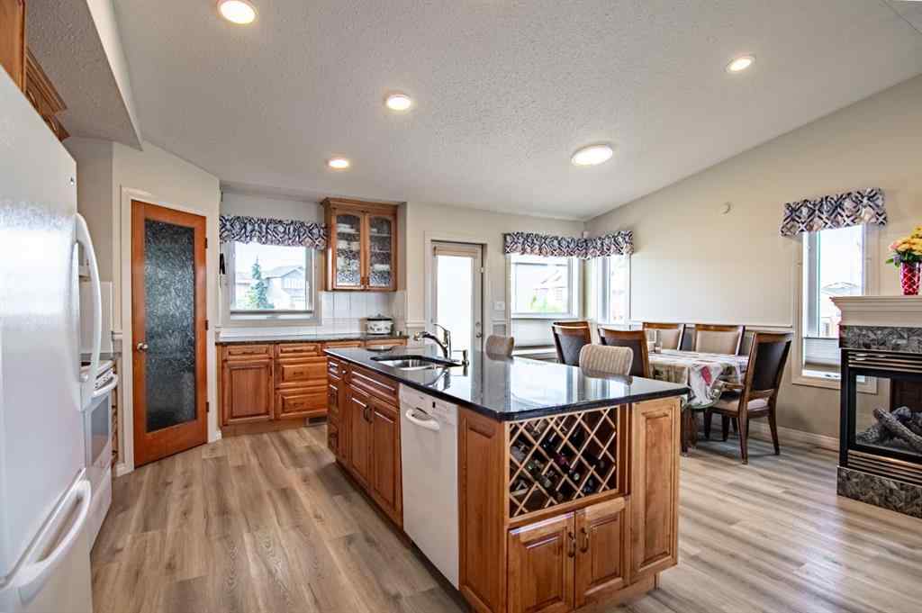 MLS® A2260856 - 8 Oswald Close  in Oriole Park West Red Deer, Residential