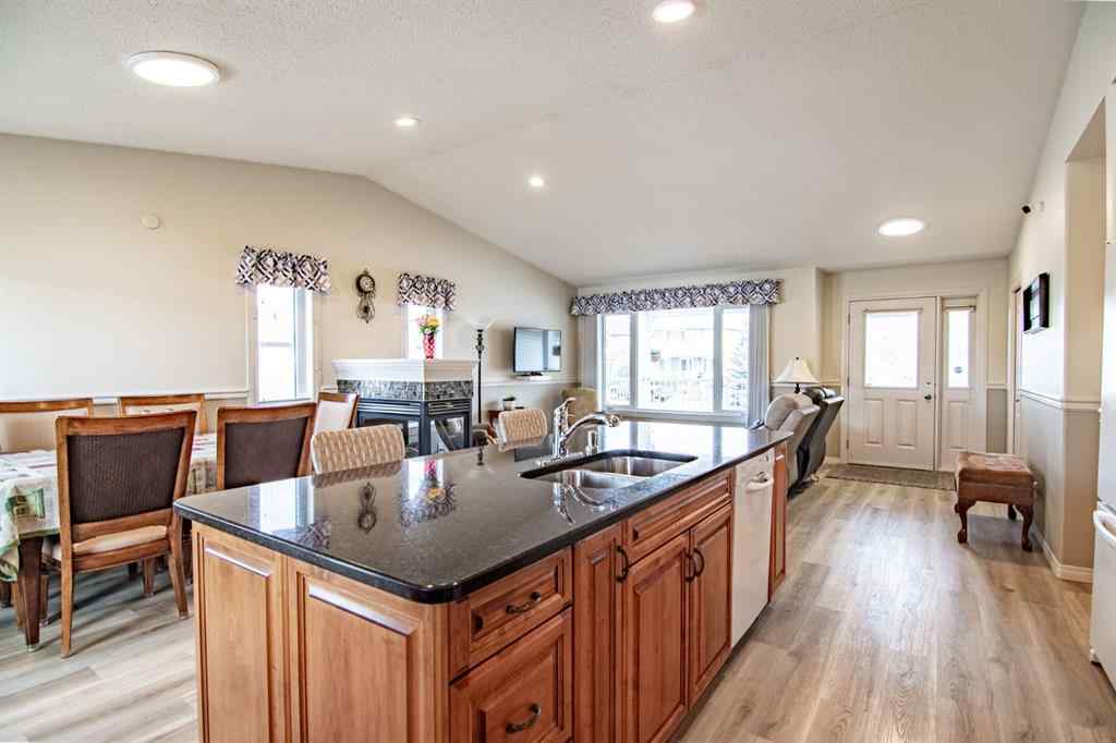 MLS® A2260856 - 8 Oswald Close  in Oriole Park West Red Deer, Residential