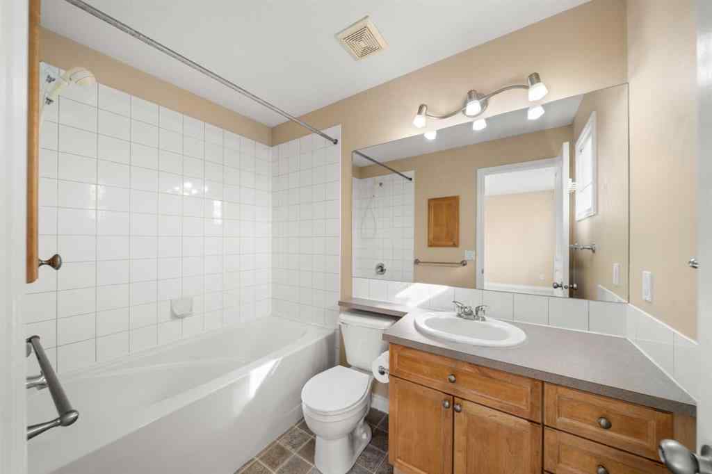 MLS® A2260860 - 70 Crystal Shores Cove  in Crystal Shores Okotoks, Residential