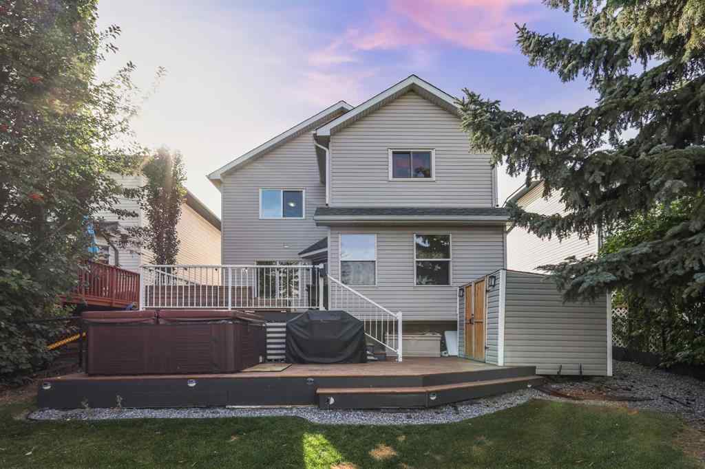 MLS® A2260862 - 3720 Douglas Ridge Way SE in Douglasdale/Glen Calgary, Residential