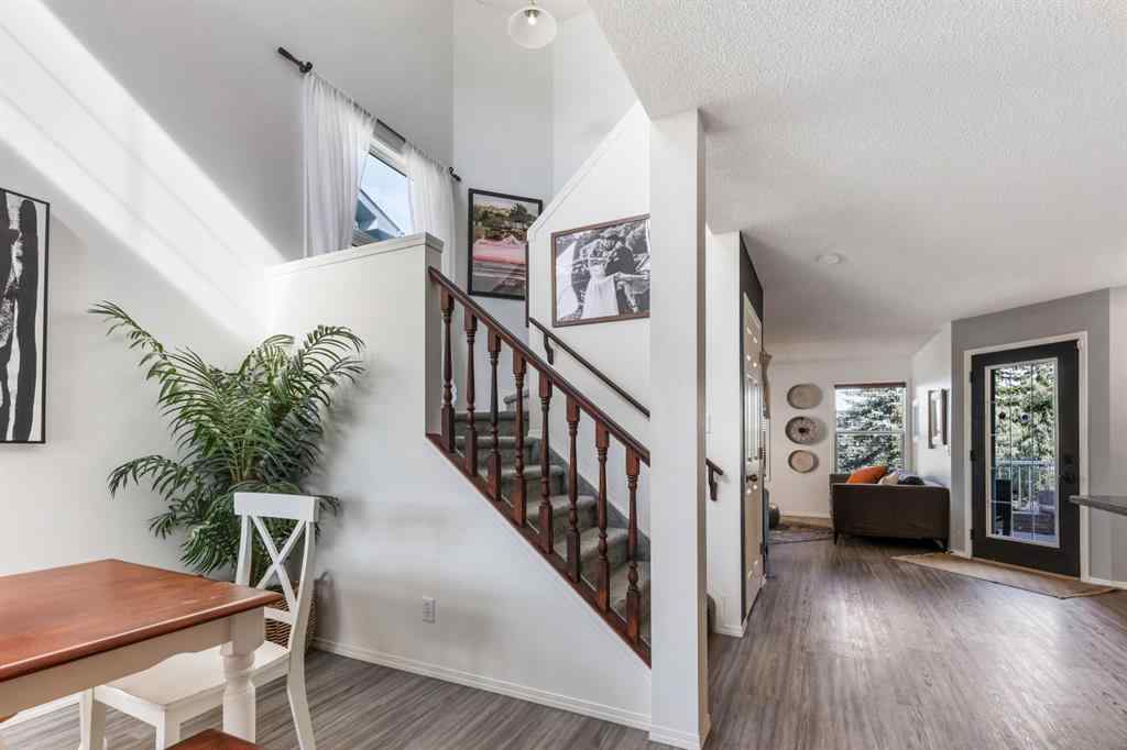 MLS® A2260862 - 3720 Douglas Ridge Way SE in Douglasdale/Glen Calgary, Residential