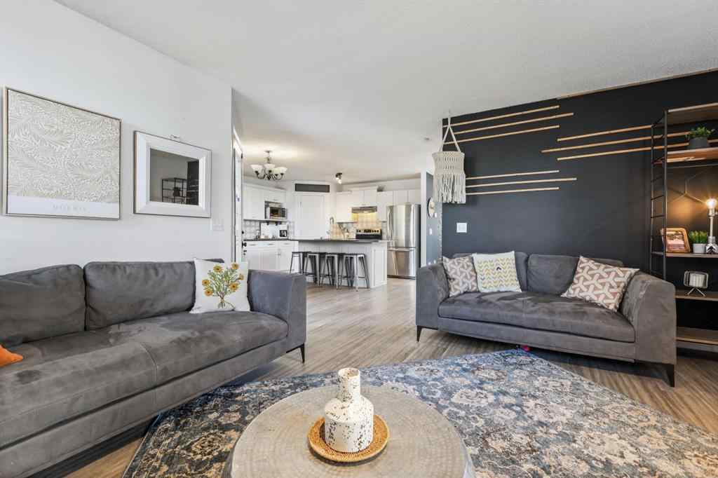 MLS® A2260862 - 3720 Douglas Ridge Way SE in Douglasdale/Glen Calgary, Residential