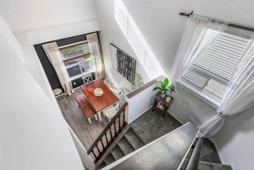 MLS® A2260862 - 3720 Douglas Ridge Way SE in Douglasdale/Glen Calgary, Residential