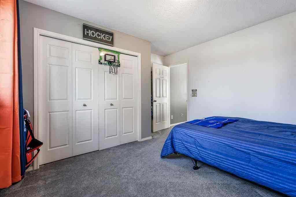 MLS® A2260862 - 3720 Douglas Ridge Way SE in Douglasdale/Glen Calgary, Residential