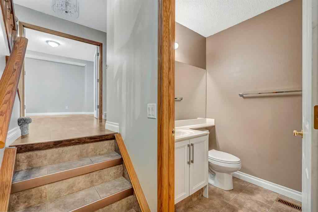 MLS® A2260864 - 60 Citadel Peak Mews NW in Citadel Calgary, Residential