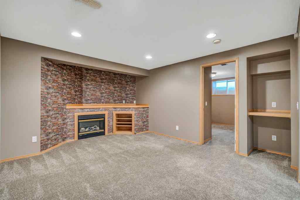 MLS® A2260864 - 60 Citadel Peak Mews NW in Citadel Calgary, Residential