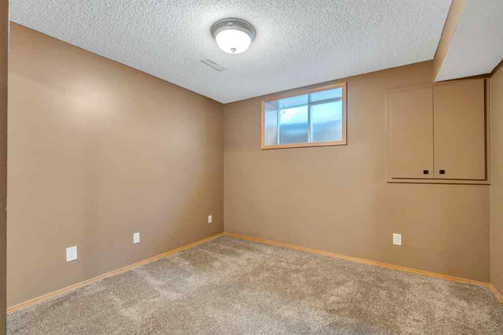 MLS® A2260864 - 60 Citadel Peak Mews NW in Citadel Calgary, Residential