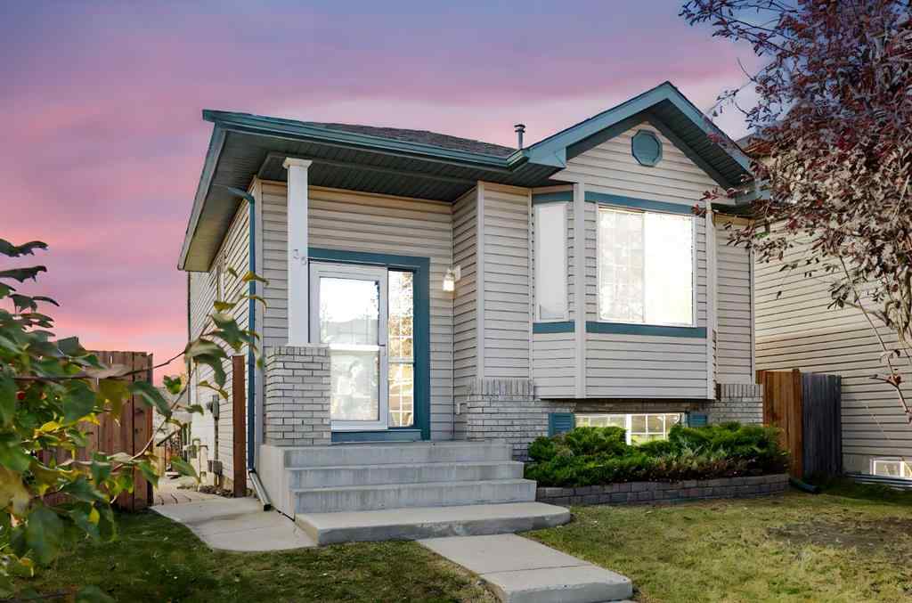 MLS® A2260865 - 39 Saddlemont Manor NE in Saddle Ridge Calgary, Residential