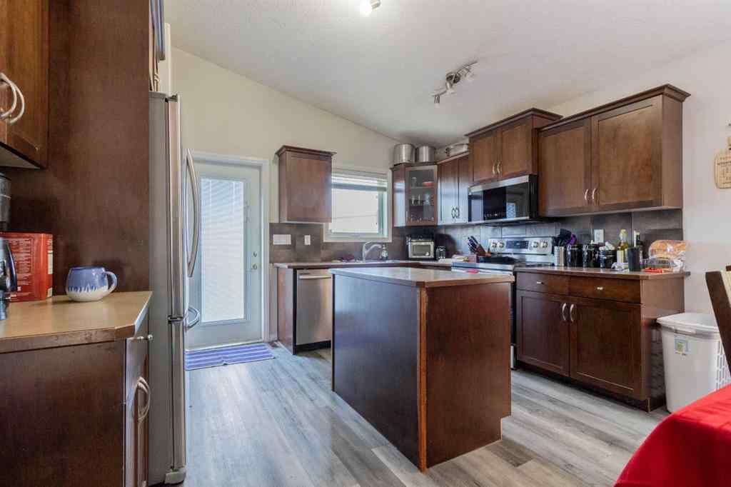 MLS® A2260866 - 4942 Southlands Drive SE in Southland Medicine Hat, Residential