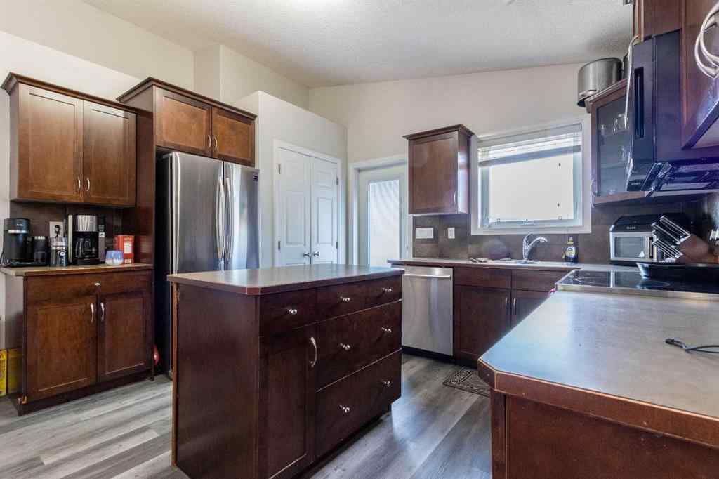MLS® A2260866 - 4942 Southlands Drive SE in Southland Medicine Hat, Residential