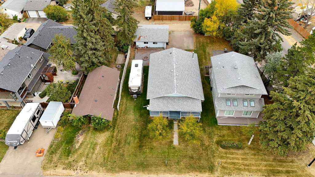 MLS® A2260868 - 5005 43 Street W in Cottage Area Sylvan Lake, Residential