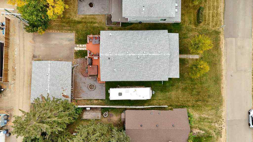 MLS® A2260868 - 5005 43 Street W in Cottage Area Sylvan Lake, Residential