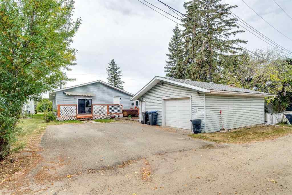MLS® A2260868 - 5005 43 Street W in Cottage Area Sylvan Lake, Residential