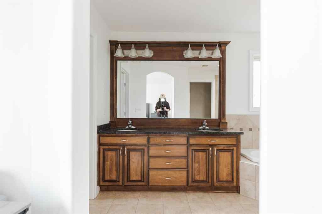 MLS® A2260876 - 276 Killdeer Way  in Eagle Ridge Fort McMurray, Residential