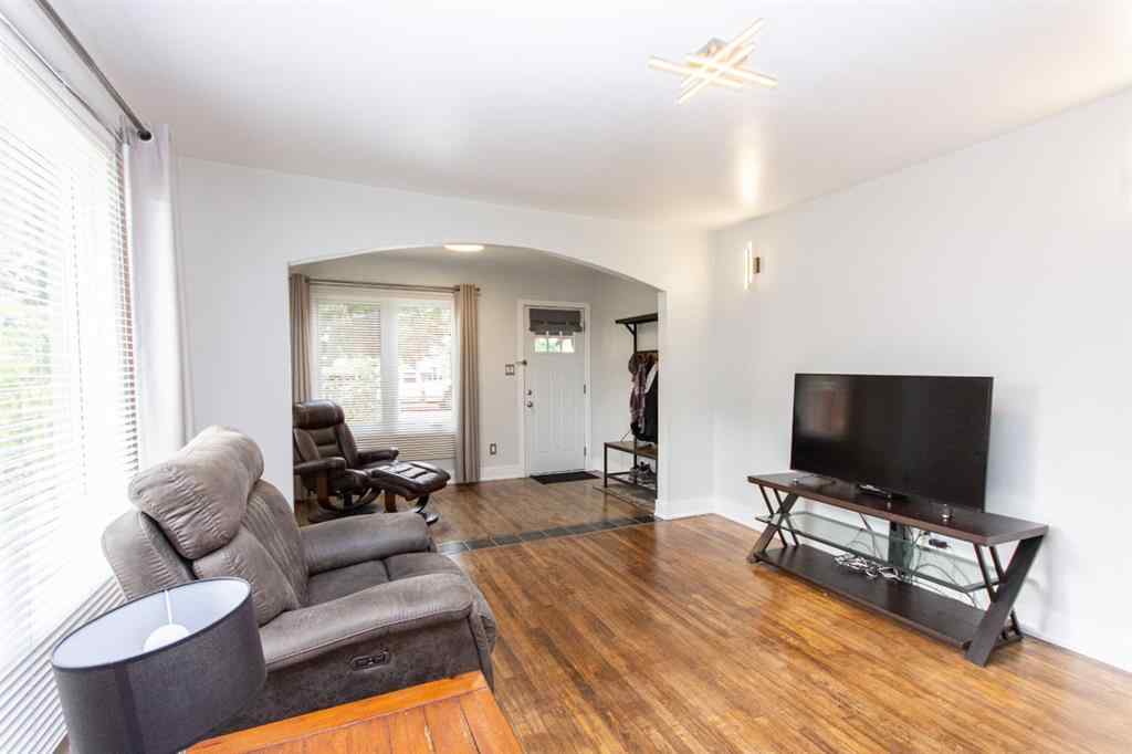 MLS® A2260879 - 5919 52 Avenue  in Riverside Meadows Red Deer, Residential