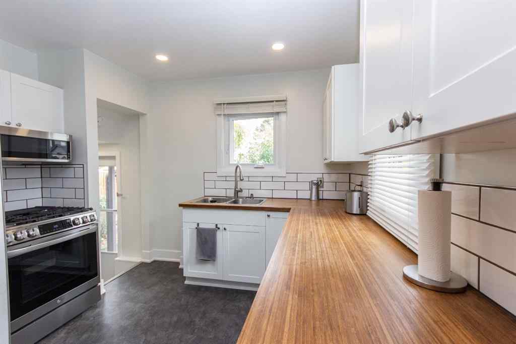 MLS® A2260879 - 5919 52 Avenue  in Riverside Meadows Red Deer, Residential