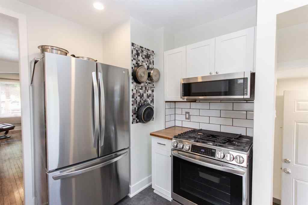 MLS® A2260879 - 5919 52 Avenue  in Riverside Meadows Red Deer, Residential