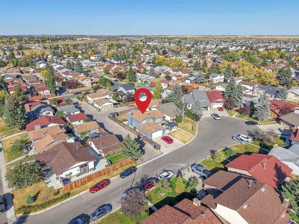 MLS® A2260880 - 351 Templevale Place NE in Temple Calgary, Residential