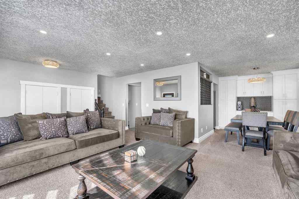 MLS® A2260880 - 351 Templevale Place NE in Temple Calgary, Residential