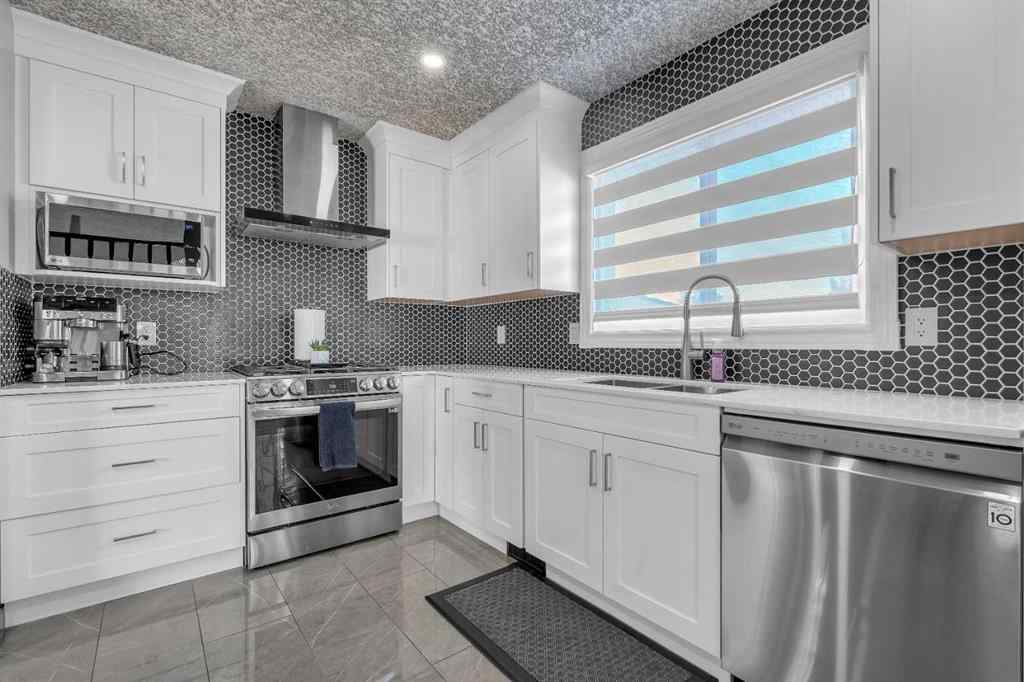 MLS® A2260880 - 351 Templevale Place NE in Temple Calgary, Residential