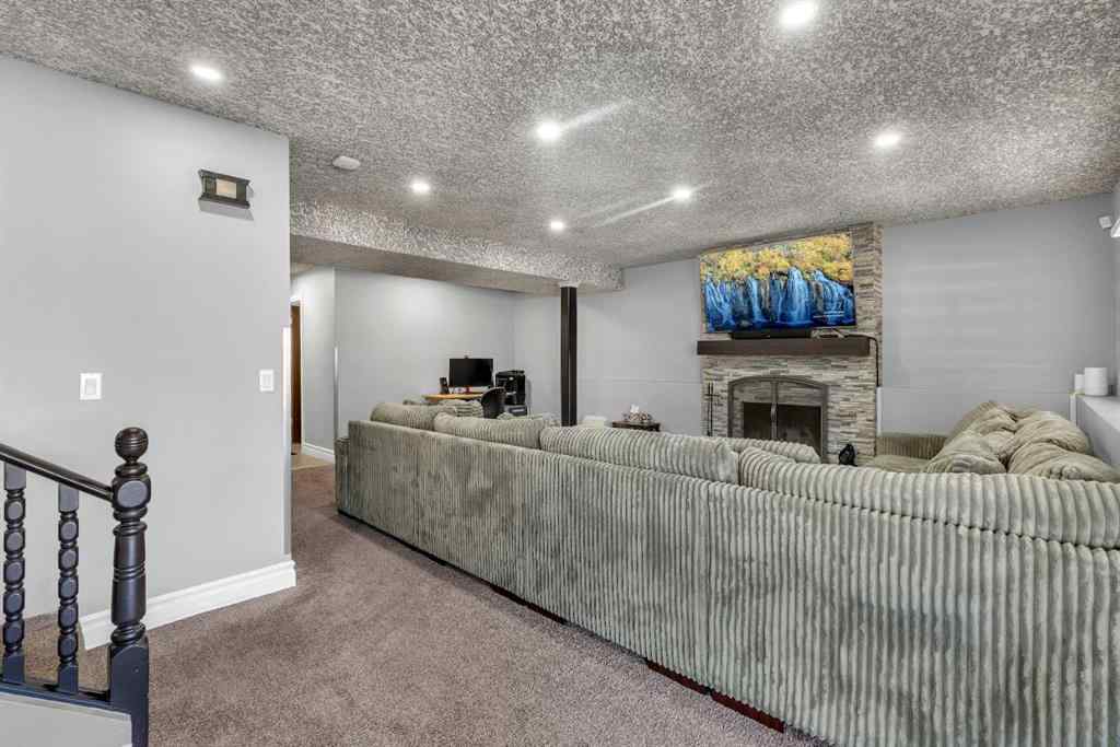 MLS® A2260880 - 351 Templevale Place NE in Temple Calgary, Residential
