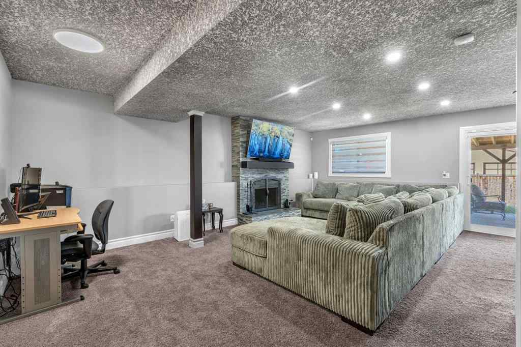 MLS® A2260880 - 351 Templevale Place NE in Temple Calgary, Residential