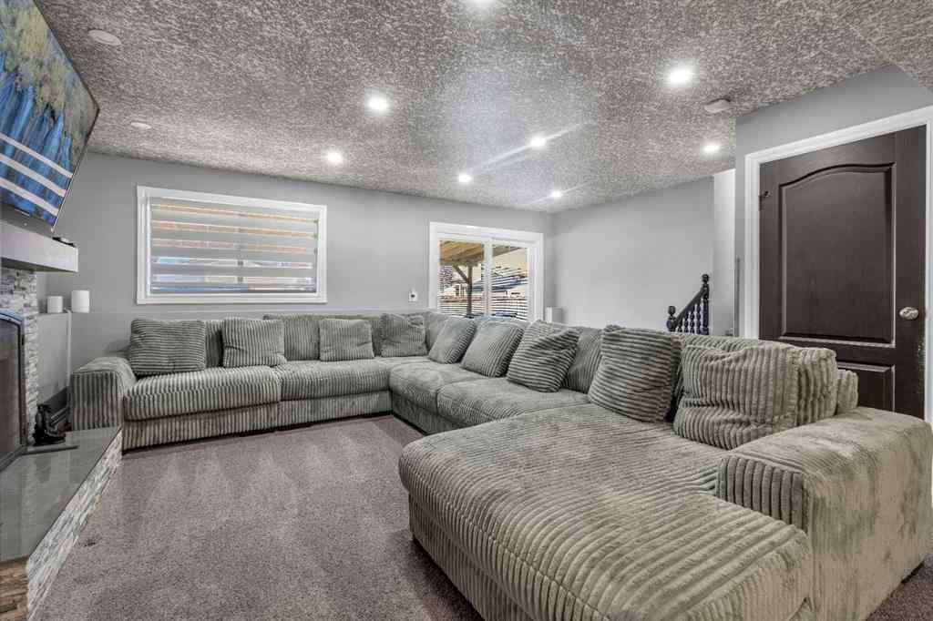 MLS® A2260880 - 351 Templevale Place NE in Temple Calgary, Residential