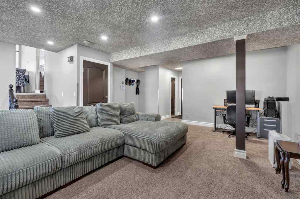 MLS® A2260880 - 351 Templevale Place NE in Temple Calgary, Residential