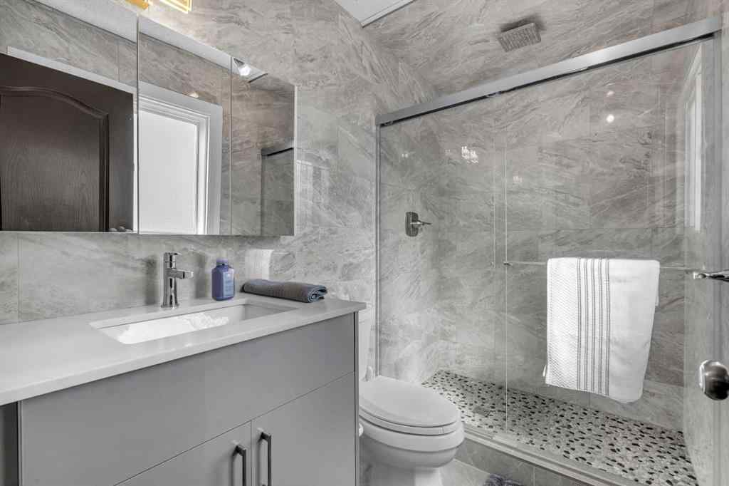 MLS® A2260880 - 351 Templevale Place NE in Temple Calgary, Residential