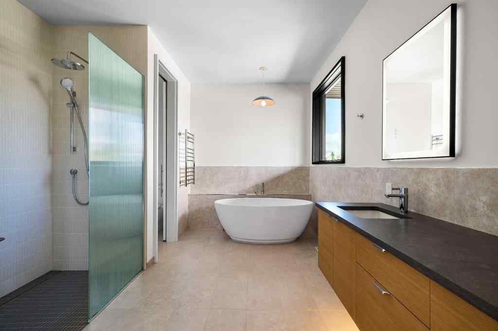 MLS® A2260893 - 3C Willow Crescent SW in Spruce Cliff Calgary, Residential