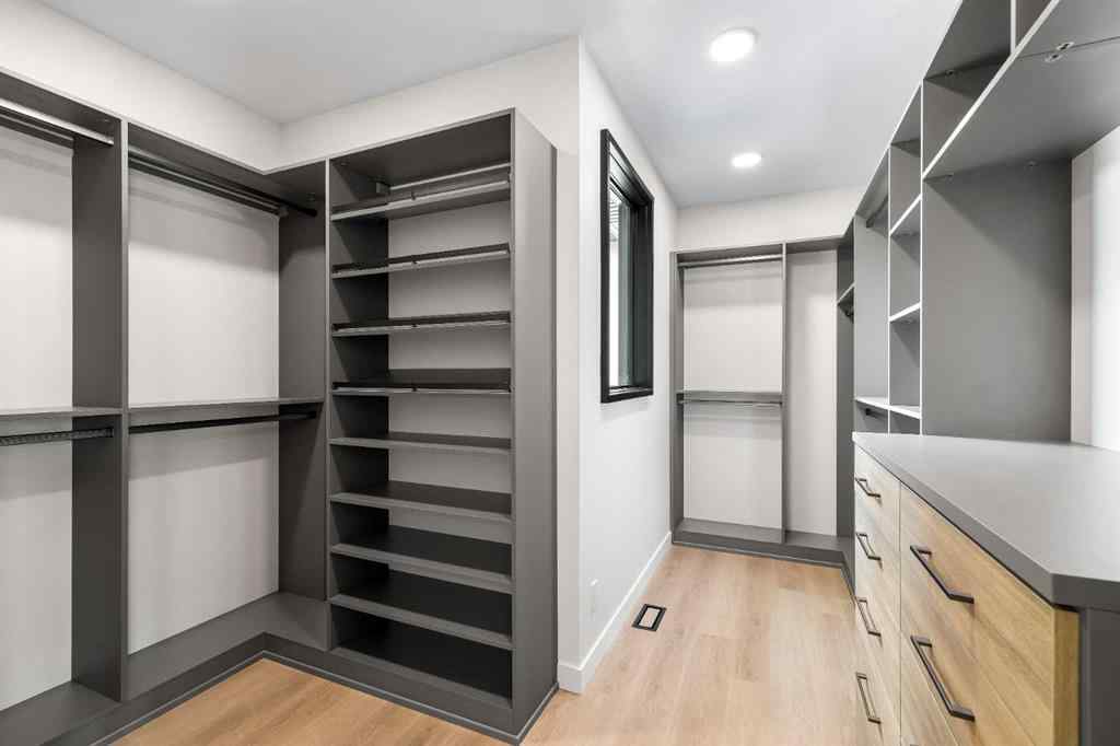 MLS® A2260893 - 3C Willow Crescent SW in Spruce Cliff Calgary, Residential