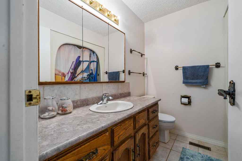 MLS® A2260903 - 19 Violet Court SE in NONE Medicine Hat, Residential