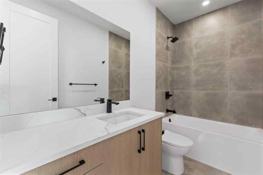 MLS® A2260904 - 644 25 Avenue NW in Mount Pleasant Calgary, Residential