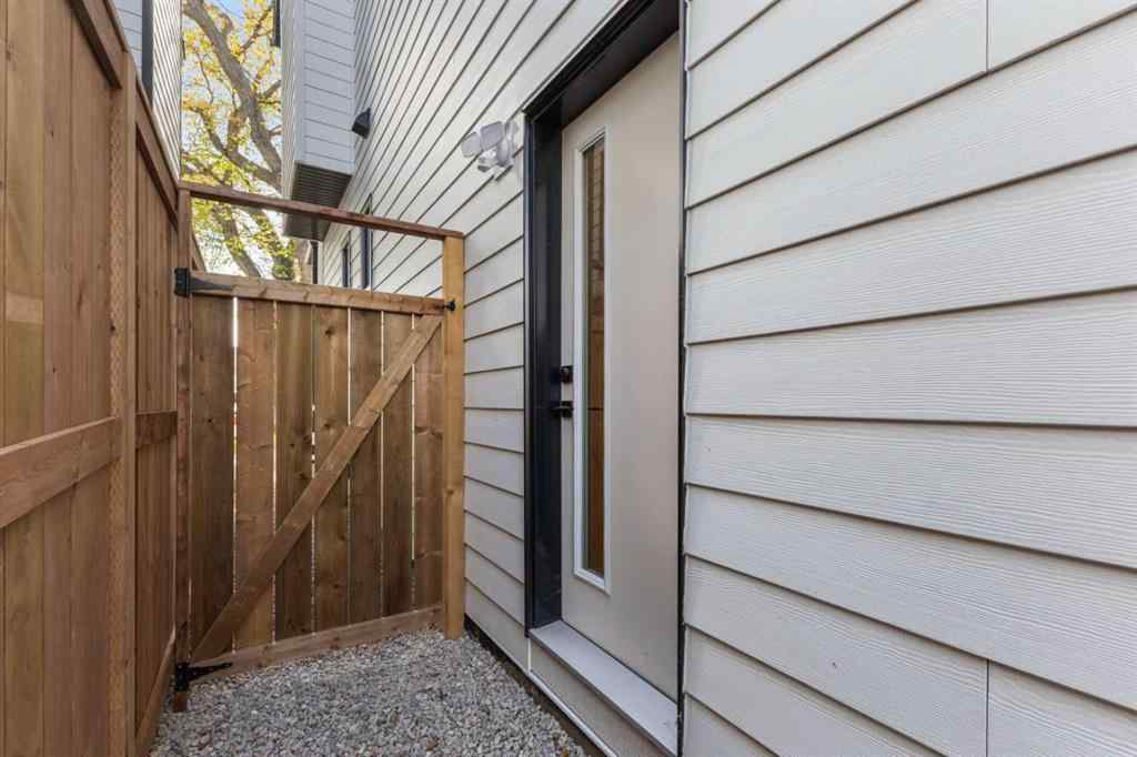 MLS® A2260904 - 644 25 Avenue NW in Mount Pleasant Calgary, Residential