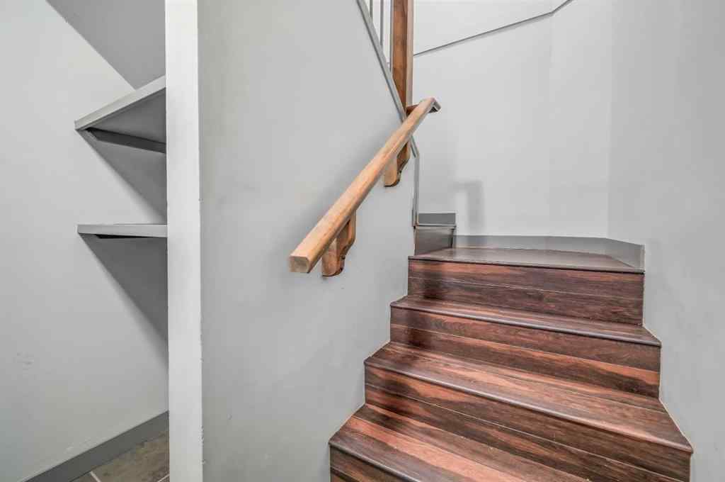 MLS® A2260915 - Unit #1612 2520 Palliser Drive SW in Oakridge Calgary, Residential