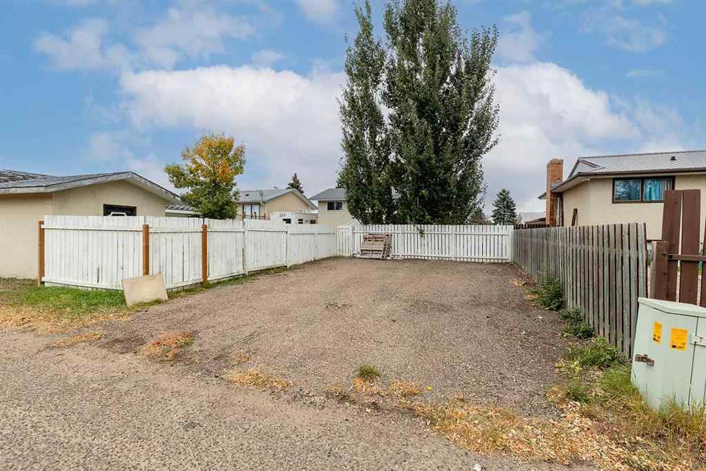 MLS® A2260921 - 32 Cocks Way SE in Southview-Park Meadows Medicine Hat, Residential