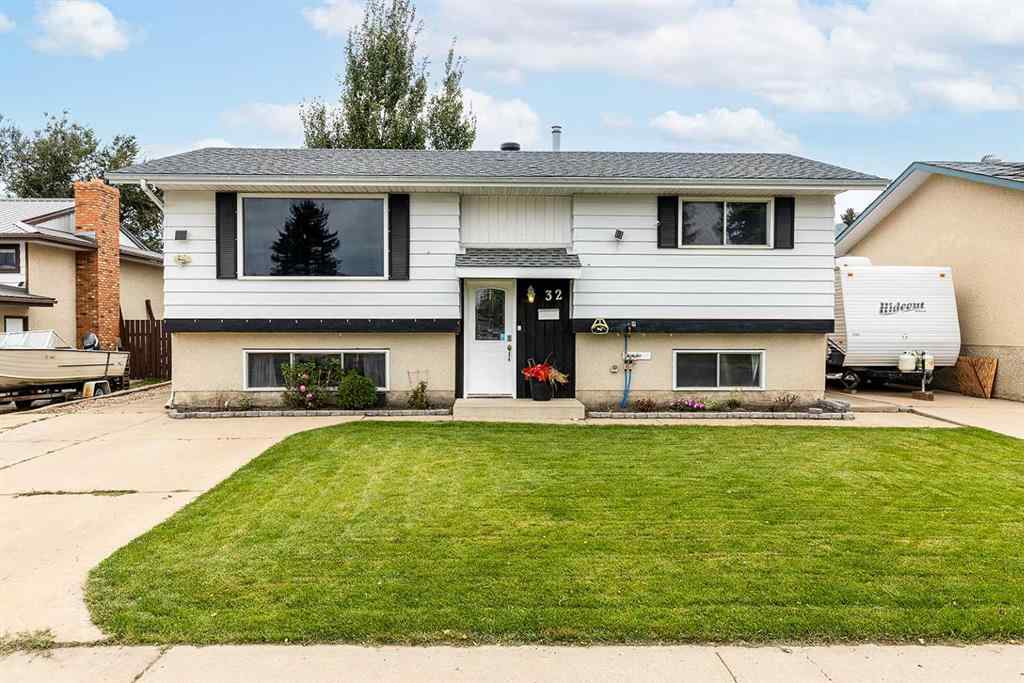 MLS® A2260921 - 32 Cocks Way SE in Southview-Park Meadows Medicine Hat, Residential