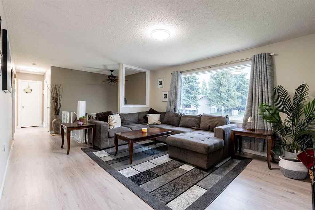 MLS® A2260921 - 32 Cocks Way SE in Southview-Park Meadows Medicine Hat, Residential