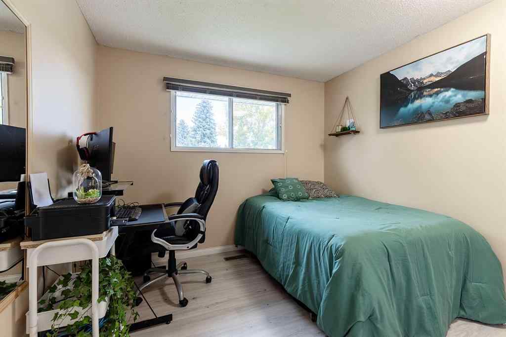 MLS® A2260921 - 32 Cocks Way SE in Southview-Park Meadows Medicine Hat, Residential