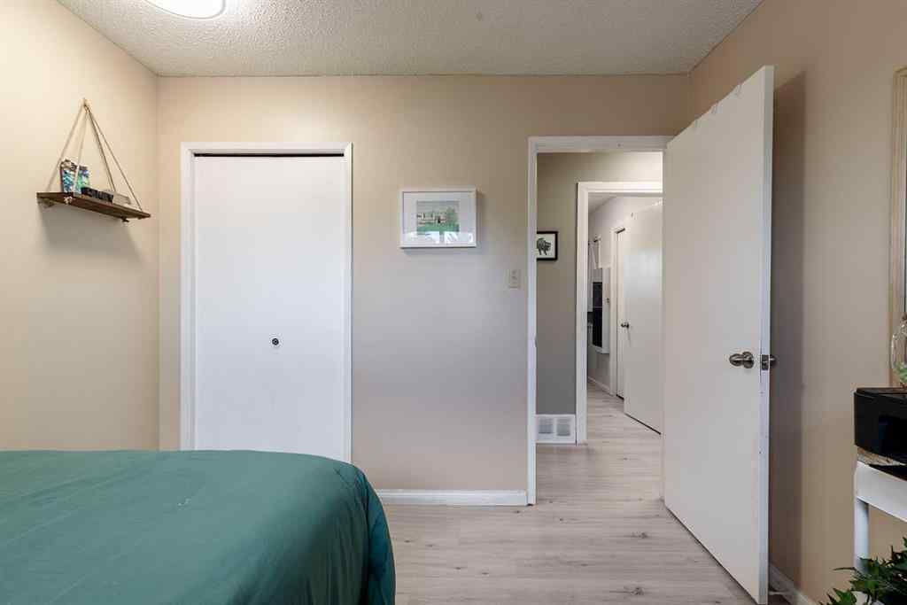 MLS® A2260921 - 32 Cocks Way SE in Southview-Park Meadows Medicine Hat, Residential