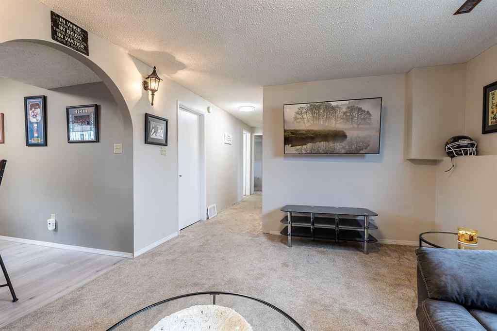 MLS® A2260921 - 32 Cocks Way SE in Southview-Park Meadows Medicine Hat, Residential