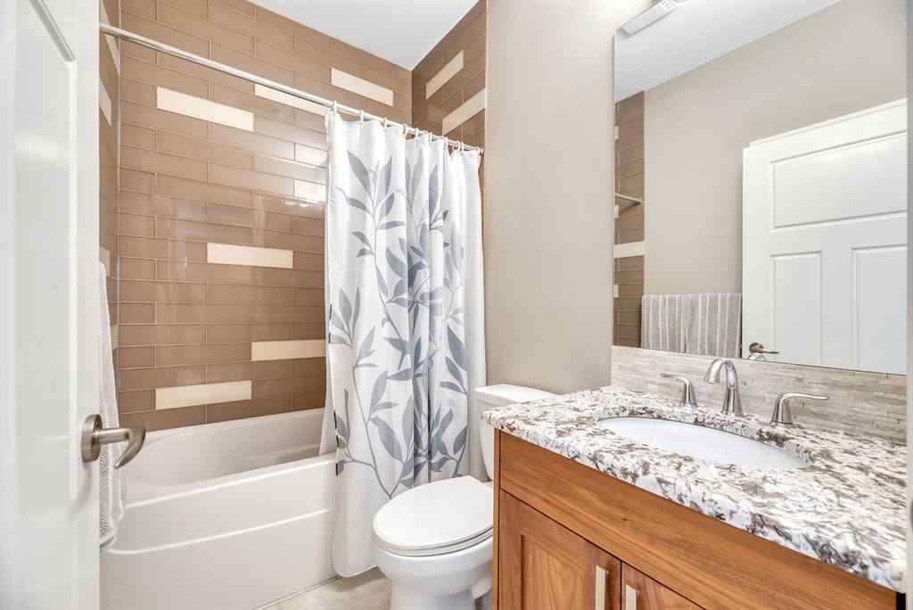 MLS® A2260926 - 1813 20 Avenue NW in Capitol Hill Calgary, Residential