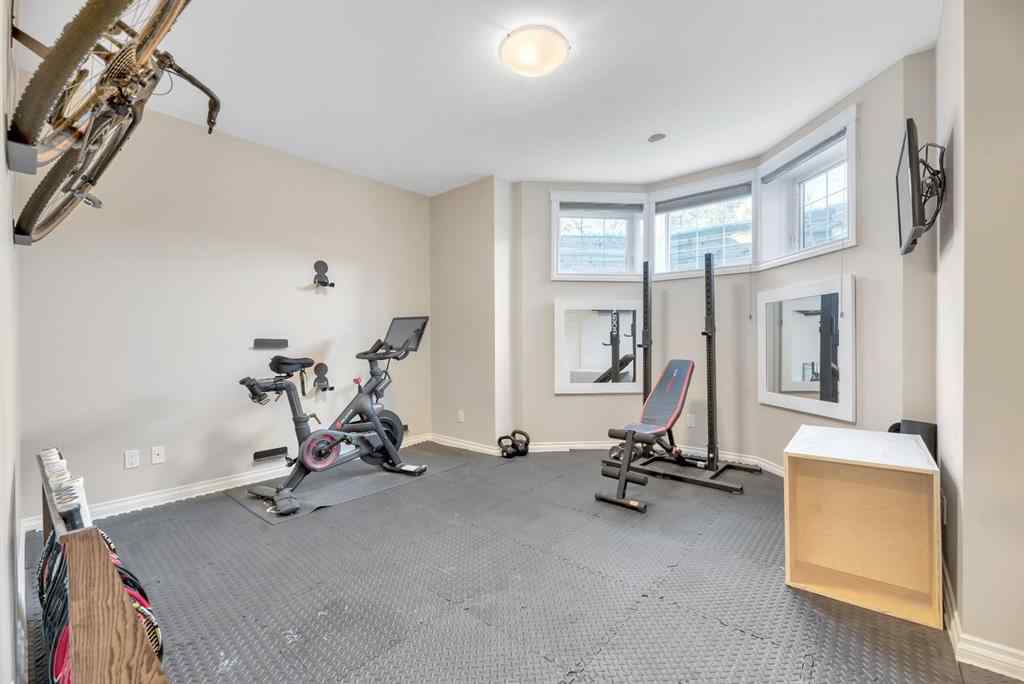 MLS® A2260926 - 1813 20 Avenue NW in Capitol Hill Calgary, Residential