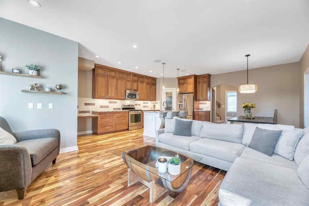 MLS® A2260926 - 1813 20 Avenue NW in Capitol Hill Calgary, Residential