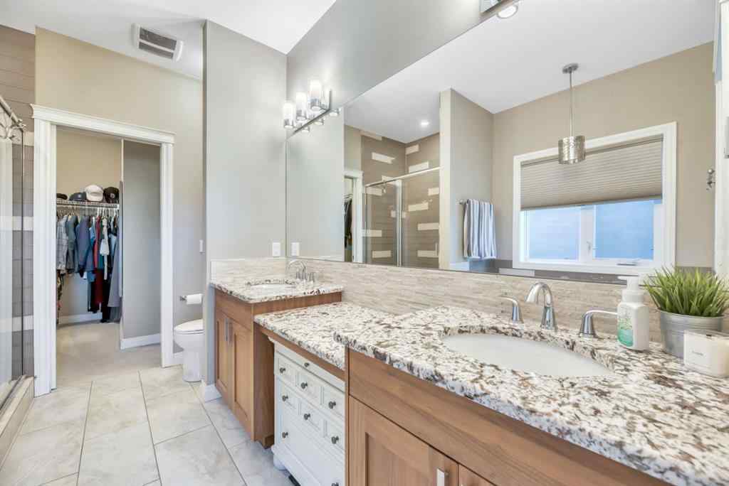 MLS® A2260926 - 1813 20 Avenue NW in Capitol Hill Calgary, Residential